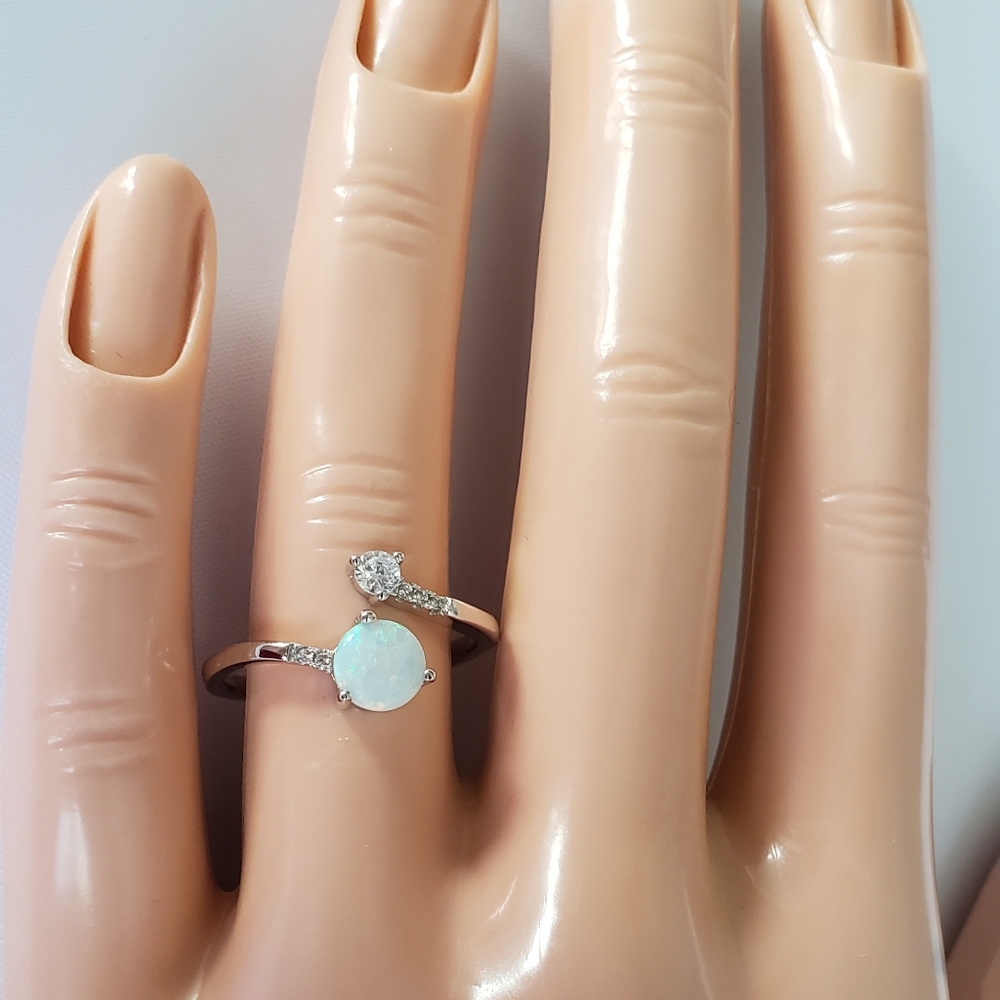 Sterling Silver Opal Ring - Picture 7 of 8